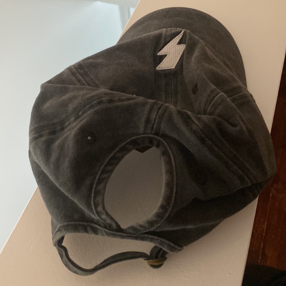 Ponytail hat - Picture 2 of 3